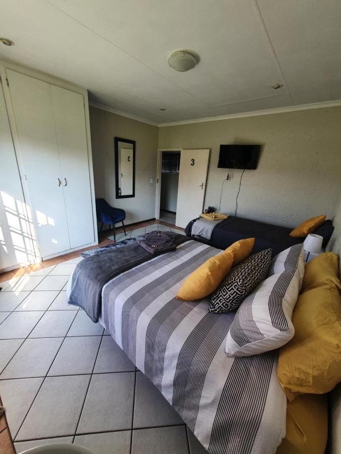 Life Tours & Accommodation Boksburg Εξωτερικό φωτογραφία