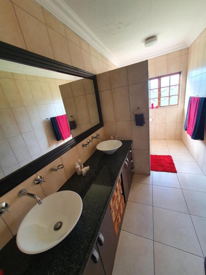 Life Tours & Accommodation Boksburg Εξωτερικό φωτογραφία