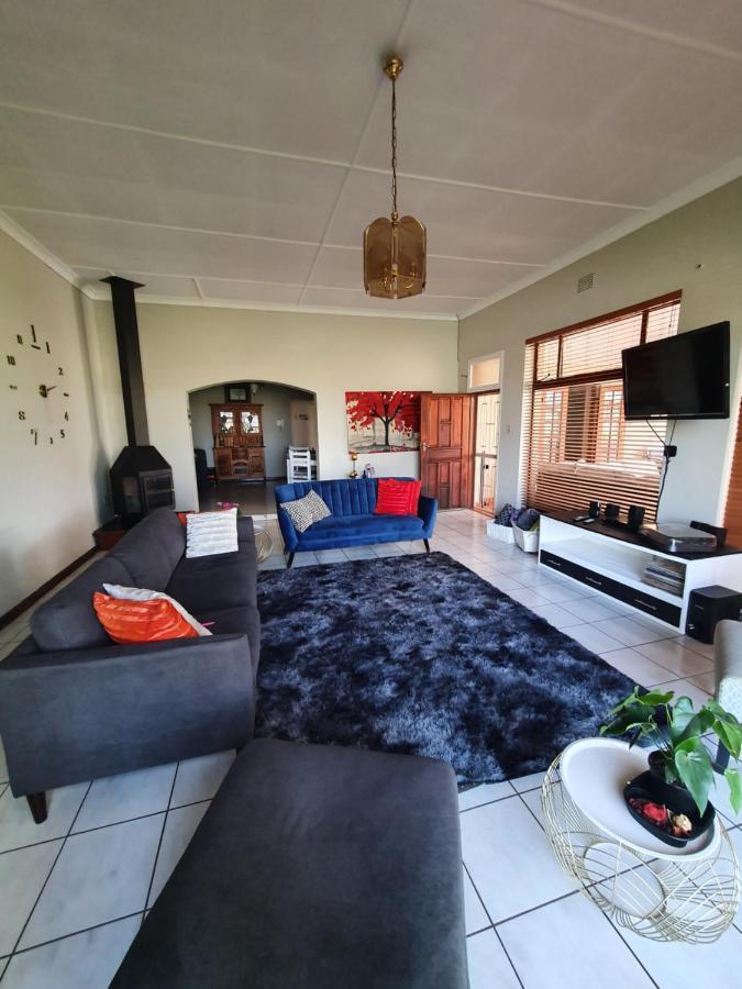 Life Tours & Accommodation Boksburg Εξωτερικό φωτογραφία