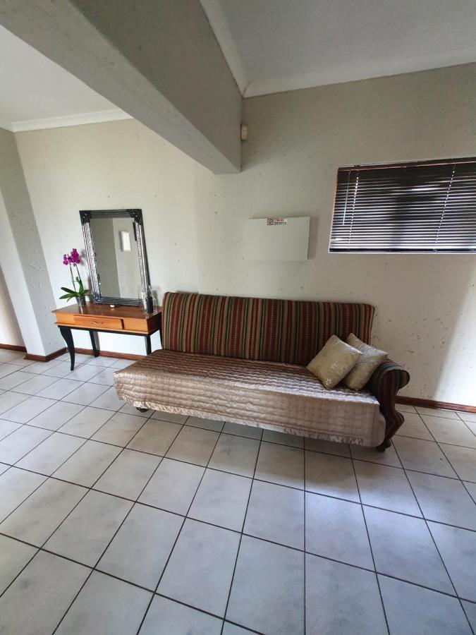 Life Tours & Accommodation Boksburg Εξωτερικό φωτογραφία